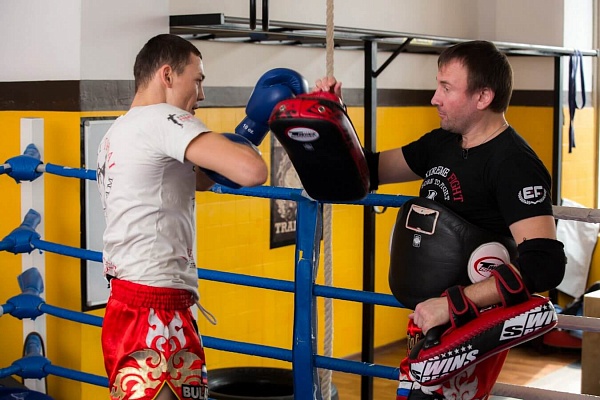 Купить занятие тайским боксом в Санкт-Петербурге. Сервис Ultra Подарки. Хотите взять уроки Муай Тай в клубе тайского бокса? Купите сертификат на занятие тайским боксом в Санкт-Петербурге. Сервис UltraPodarki.ru 8 800 505 95 30. Занятия тайским боксом, тайский бокс индивидуальные занятия, занятия тайским боксом в Санкт-Петербурге, тайский бокс цена, тайский бокс тренировка, тайский бокс клуб, тайский бокс клуб в Санкт-Петербурге, муай тай, уроки муай тай, сертификат на тайский бокс, Муай Тай Санкт-Петербург, Тайский бокс Санкт-Петербург, купить тайский бокс, купить муай тай, купить Тайский бокс Санкт-Петербург