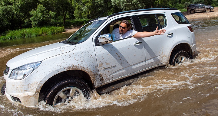 Купить джип-тур на внедорожниках в Санкт-Петербурге. Сервис Ultra Подарки. Купите джип-тур на внедорожниках в Санкт-Петербурге и отправляйтесь в настоящее автомобильное путешествие по бездорожью. UltraPodarki.ru 8 800 505 95 30. Экспедиции на внедорожниках, дорожное приключение, автомобиль путешествие, путешествие авто, автотуризм, автотур, автопутешествия по Санкт-Петербурге, джип-тур, купить джип-тур, джип-тур Санкт-Петербург, экспедиция не внедорожниках Санкт-Петербург, автотур Санкт-Петербург, путешествие авто Санкт-Петербург, путешествие на автомобиле Санкт-Петербург