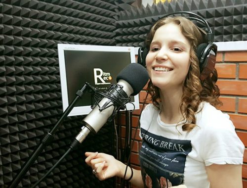 Индивидуальные занятия вокалом в Санкт-Петербурге. Ultra Подарки. Купить сертификат на индивидуальные занятия вокалом в Санкт-Петербурге и уроки обучения вокалу.  Сервис UltraPodarki.ru 8 800 505 95 30. Индивидуальные занятия вокалом, занятия вокалом в Санкт-Петербурге, обучение вокалу Санкт-Петербург, уроки вокала Санкт-Петербург, школа вокала Санкт-Петербург, занятие вокалом для детей, занятия вокалом, обучение вокалу, уроки вокала, школа вокала, уроки вокала обучение, вокальные уроки, индивидуальные занятия вокалом Санкт-Петербург