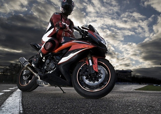 Катание на мотоцикле в Санкт-Петербурге. ULTRA ПОДАРКИ. Купить катание на мотоцикле в Санкт-Петербурге. Попробовав езду на мотоциклах, вы получите порцию адреналина и невероятные эмоции. Сервис: UltraPodarki.ru 8 800 505 95 30.. Катание на мотоцикле в Санкт-Петербурге, прокат мотоциклов Санкт-Петербург, катание на мотоциклах, прокат мотоцикла, езда на мотоцикле Санкт-Петербург, езда на мотоцикле, мотопрогулка Санкт-Петербург, мотопрогулка