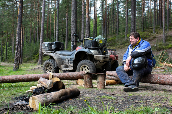 Прокат квадроциклов летом в Санкт-Петербурге. Сервис Ultra Подарки. Подарочный сертификат на прокат квадроциклов летом и зимой в Санкт-Петербурге. Закажите катание на квадроциклах недорого и наслаждайтесь активным отдыхом с друзьями. Выбирайте живописные маршруты для езды на квадроциклах. Сервис UltraPodarki.ru 8800-505-9530. Катание на квадроциклах, Прокат квадроциклов, езда на квадроцикле, прокат квадроциклов Санкт-Петербург, катание на квадроциклах Санкт-Петербург, Катание на квадроциклах зимой, Катание на квадроциклах летом, Сертификат на катание на квадроциклах 

