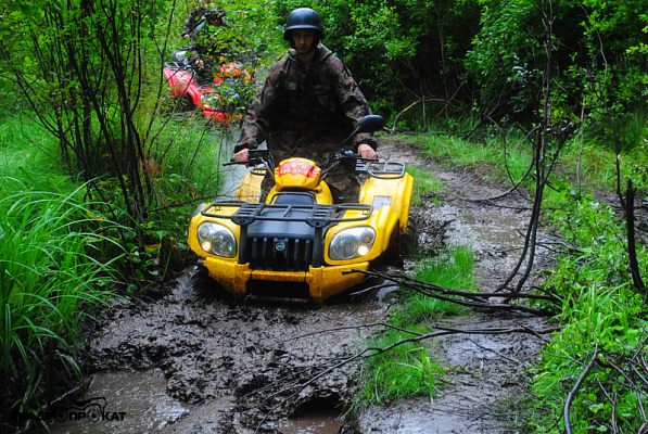 Прокат квадроциклов летом в Санкт-Петербурге. Сервис Ultra Подарки. Подарочный сертификат на прокат квадроциклов летом и зимой в Санкт-Петербурге. Закажите катание на квадроциклах недорого и наслаждайтесь активным отдыхом с друзьями. Выбирайте живописные маршруты для езды на квадроциклах. Сервис UltraPodarki.ru 8800-505-9530. Катание на квадроциклах, Прокат квадроциклов, езда на квадроцикле, прокат квадроциклов Санкт-Петербург, катание на квадроциклах Санкт-Петербург, Катание на квадроциклах зимой, Катание на квадроциклах летом, Сертификат на катание на квадроциклах 

