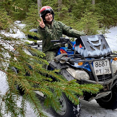 Катание на квадроциклах летом в Санкт-Петербурге. Сервис Ultra Подарки. Подарочный сертификат на катание на квадроциклах летом и зимой в Санкт-Петербурге. Закажите прокат квадроциклов недорого и наслаждайтесь активным отдыхом с друзьями. Выбирайте живописные маршруты для езды на квадроциклах. Сервис UltraPodarki.ru 8800-505-9530. Катание на квадроциклах, Прокат квадроциклов, езда на квадроцикле, прокат квадроциклов Санкт-Петербург, катание на квадроциклах Санкт-Петербург, Катание на квадроциклах зимой, Катание на квадроциклах летом, Сертификат на катание на квадроциклах 


