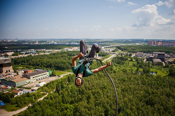 Роупджампинг - прыжки с верёвкой в Санкт-Петербурге. Подарочные сертификаты Ultra Подарки. Роупджампинг в Санкт-Петербурге - Экстремальный оригинальный подарок или подарочный сертификат на Роупджампинг - прыжки с верёвкой. Сервис UltraPodarki.ru 8-800-505-95-30. роупджампинг Санкт-Петербург, прыжок веревка Санкт-Петербург, роупджампинг, прыжок веревка, прыжок с веревкой, Подарок, подарочный сертификат, экстрим, экстремальный подарок