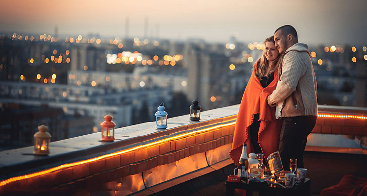 Романтическое свидание на крыше в Санкт-Петербурге. Ultra Подарки. Купить романтическое свидание на крыше в Санкт-Петербурге. Подарите самым близким незабываемые моменты и почувствуйте друг друга ещё ближе. Сервис UltraPodarki.ru 8 800 505 95 30. Романтическое свидание на крышев Санкт-Петербурге, свидание на крышев Санкт-Петербурге, свидание, сертификат на свидание на крыше, сертификат на свидание в Санкт-Петербурге, купить свидание на крыше, купить свидание Санкт-Петербург