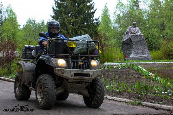 Прокат квадроциклов летом в Санкт-Петербурге. Сервис Ultra Подарки. Подарочный сертификат на прокат квадроциклов летом и зимой в Санкт-Петербурге. Закажите катание на квадроциклах недорого и наслаждайтесь активным отдыхом с друзьями. Выбирайте живописные маршруты для езды на квадроциклах. Сервис UltraPodarki.ru 8800-505-9530. Катание на квадроциклах, Прокат квадроциклов, езда на квадроцикле, прокат квадроциклов Санкт-Петербург, катание на квадроциклах Санкт-Петербург, Катание на квадроциклах зимой, Катание на квадроциклах летом, Сертификат на катание на квадроциклах 

